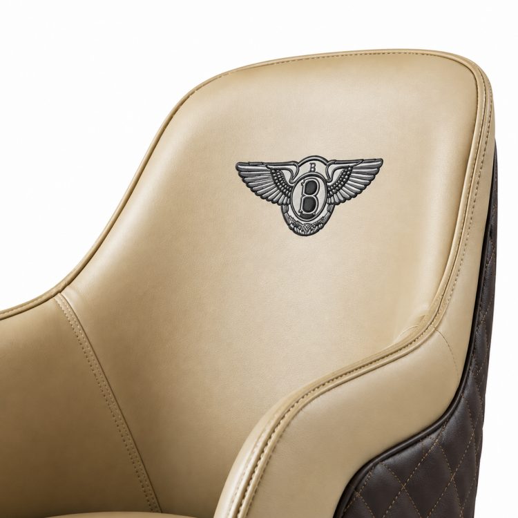 Modern High-End Customizable Leather Bar Chair-High Quality Xipi Fabric for Home Bar & Hotel Use detail 2