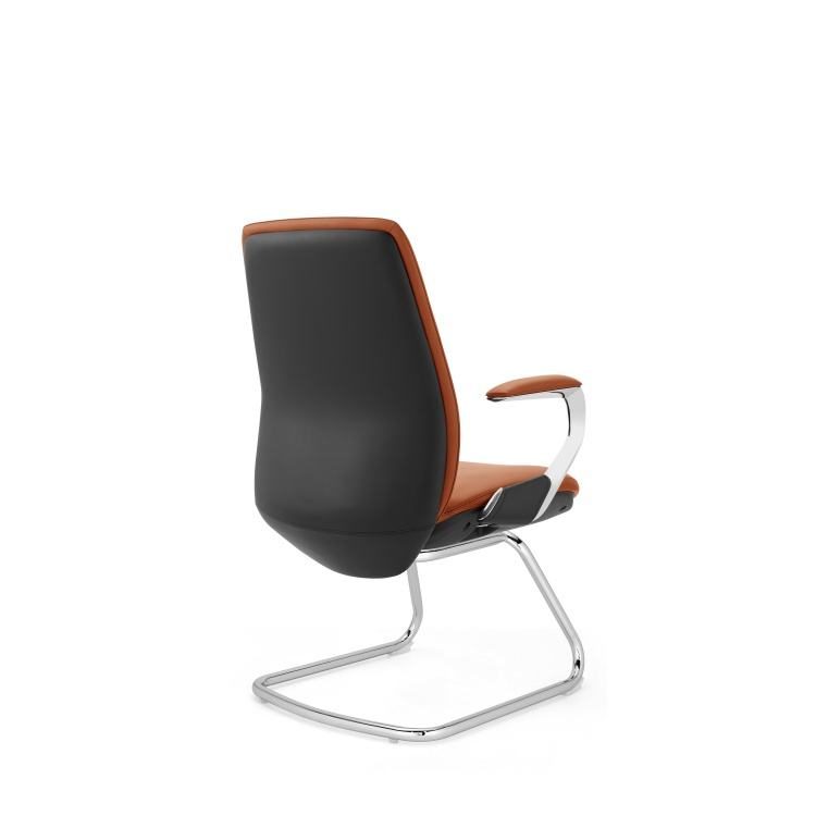 Manager Chair Leather Office Chair Executive Revolving Silent Wheels Use for Company Boss Room detail 2