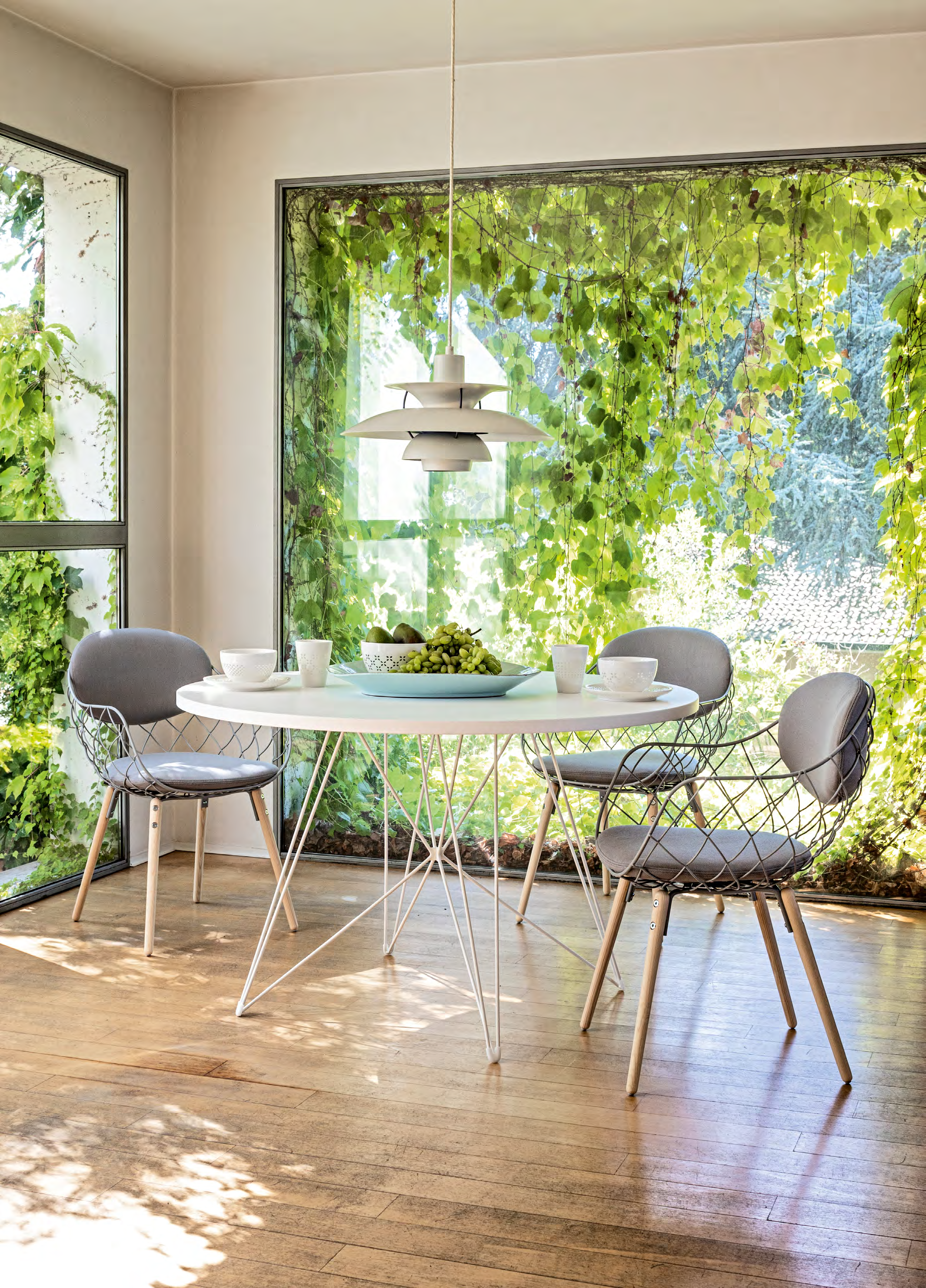 Ergonomic seating options for high-traffic professional spaces