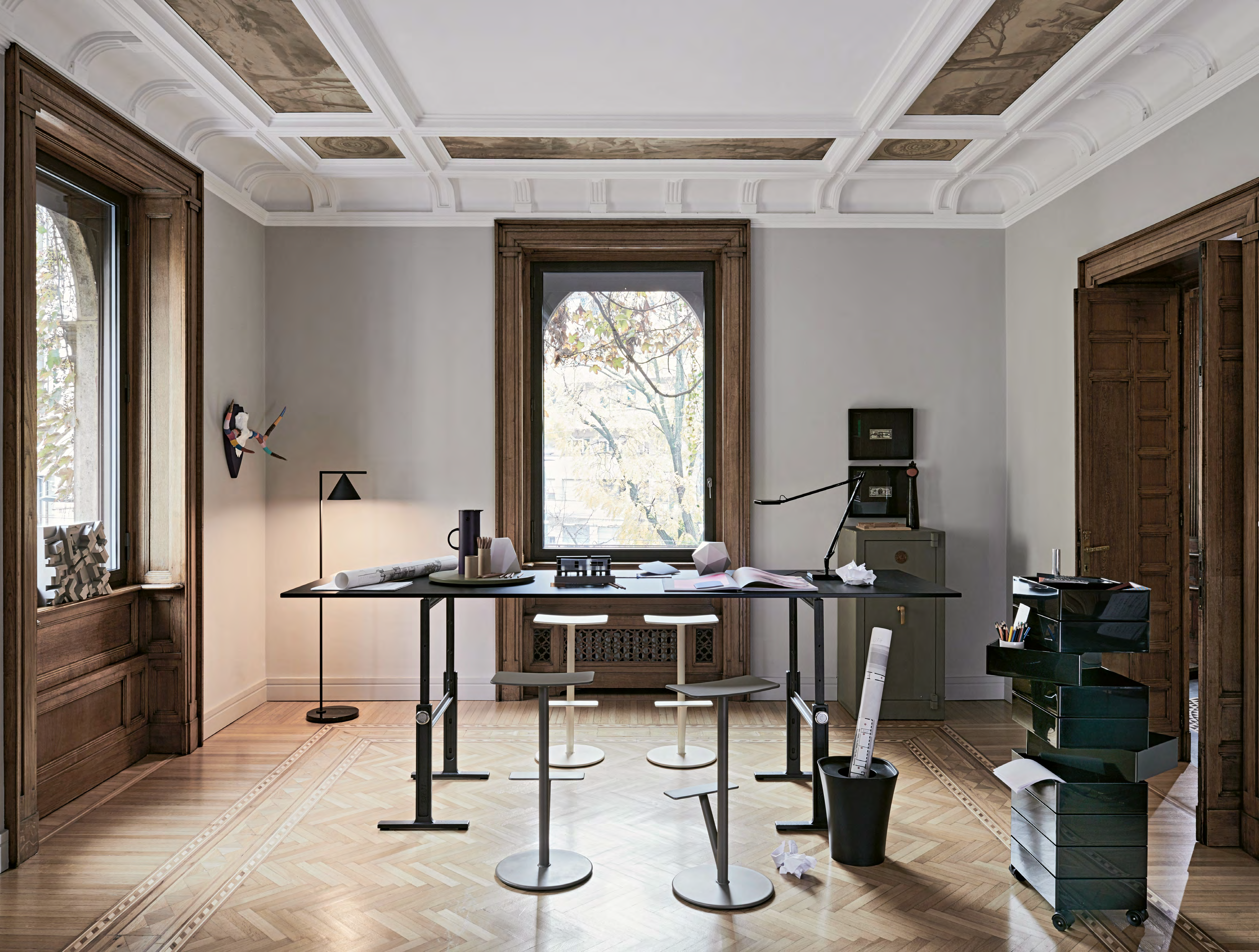 Comparison table of commercial workstation types